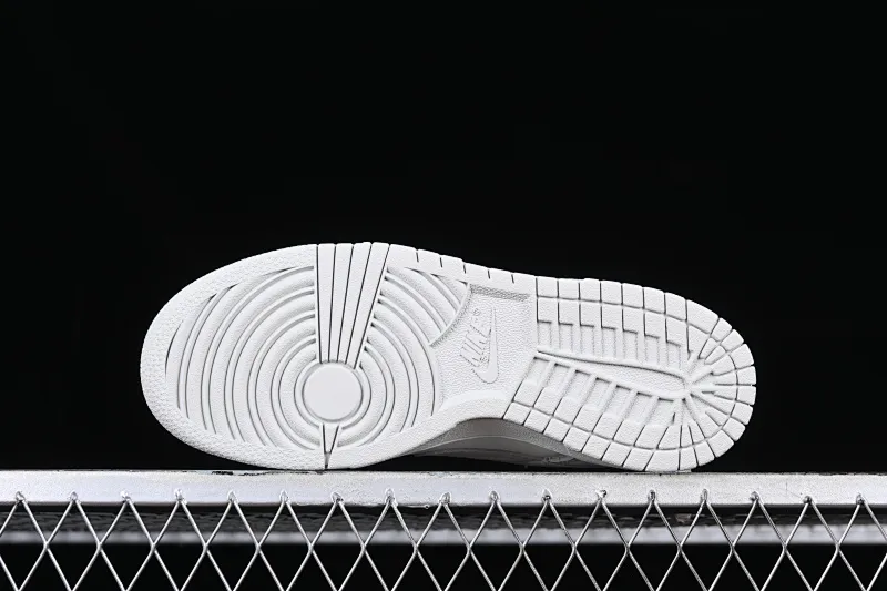 All categories Nk SB Dunk series Nk SB Dunk Low low-top sneakers J version Nk Dunk Low "Needlework" embossed gray SB low-top sports and leisure sneakers FJ4553-133